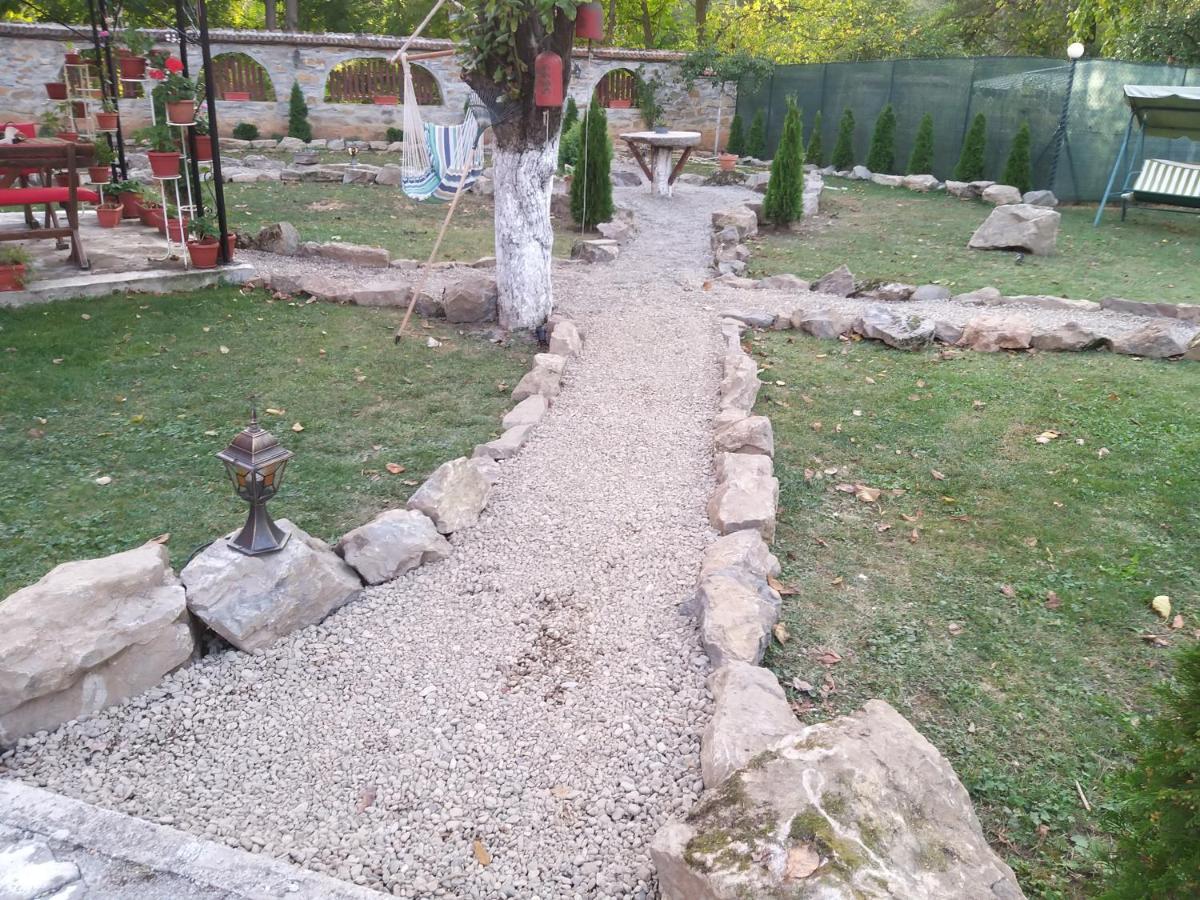 Къща За Гости "Там Край Реката " Slivek Εξωτερικό φωτογραφία