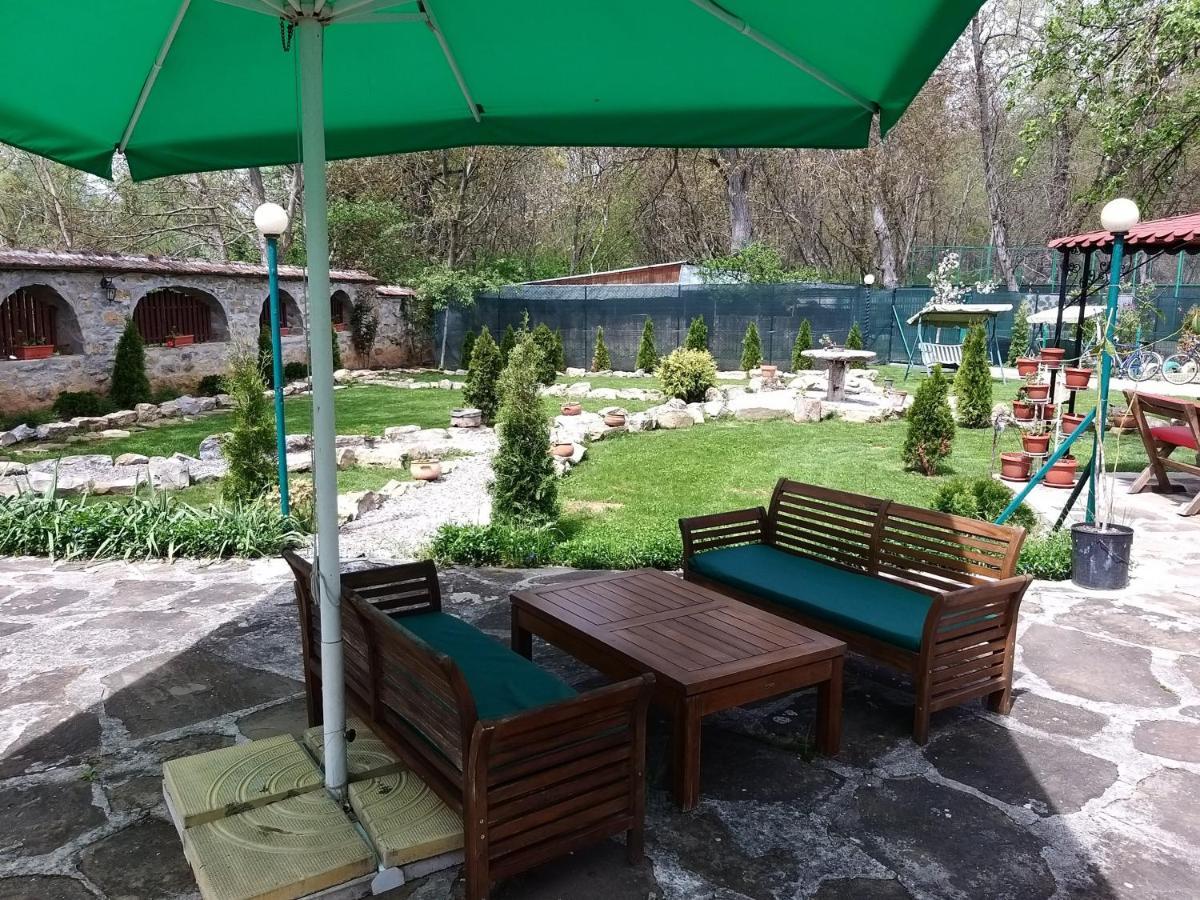 Къща За Гости "Там Край Реката " Slivek Εξωτερικό φωτογραφία