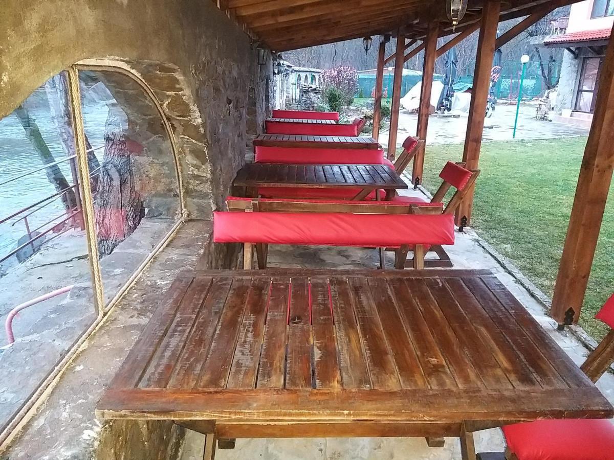Къща За Гости "Там Край Реката " Slivek Εξωτερικό φωτογραφία